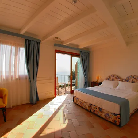 Hotel Golfo Dei Poeti Relais &