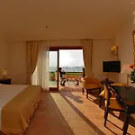 Hotel Golfo Dei Poeti Relais & 5*
