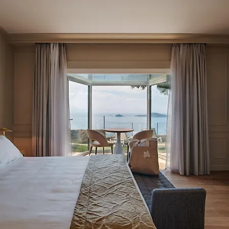 Hotel Golfo Dei Poeti Relais & 5*