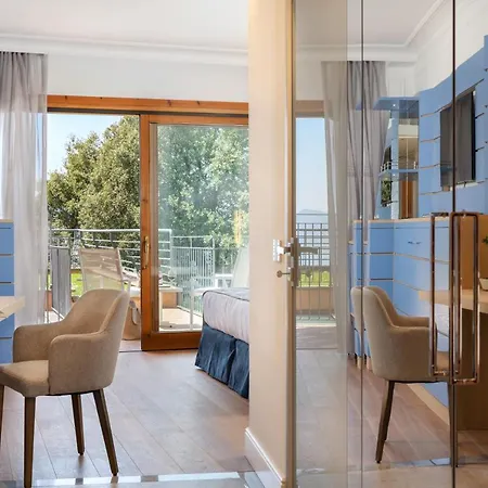 Hotel Golfo Dei Poeti Relais & 5*
