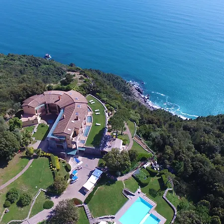 Golfo Dei Poeti Relais & Otel Ameglia