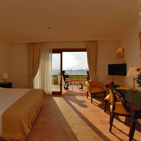 Hotel Golfo Dei Poeti Relais&spa 5*