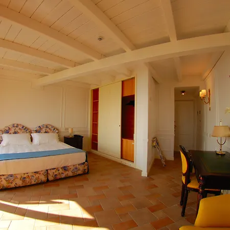 Golfo Dei Poeti Relais & 5* Ameglia