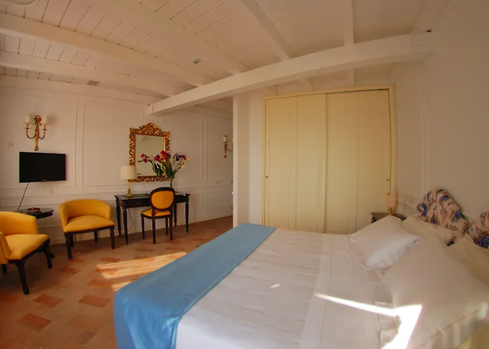 מלון Golfo Dei Poeti Relais & אמליה