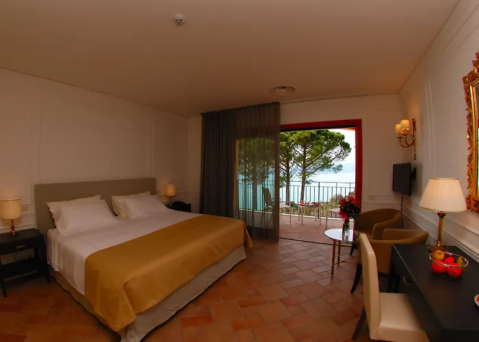 Golfo Dei Poeti Relais & 5* Амелия