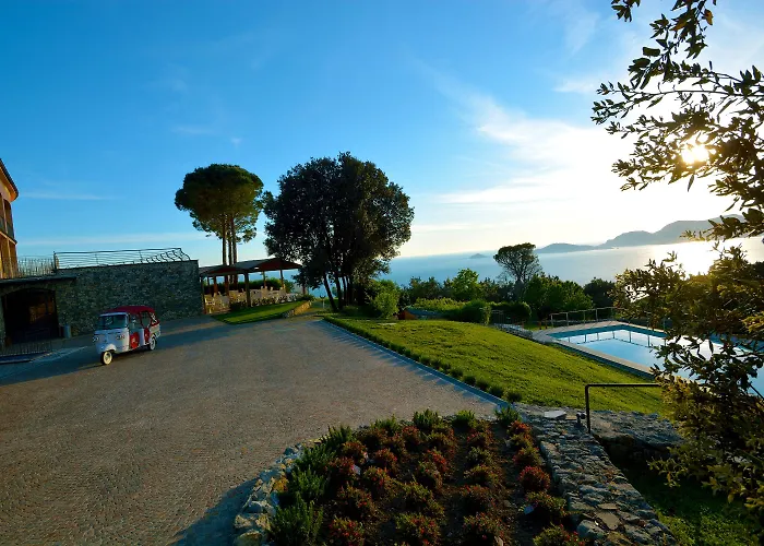 Golfo Dei Poeti Relais & Отель 5*