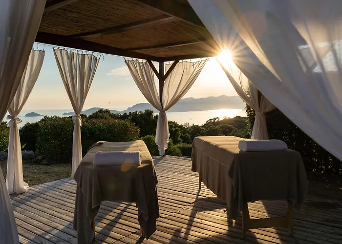 Отель Golfo Dei Poeti Relais &