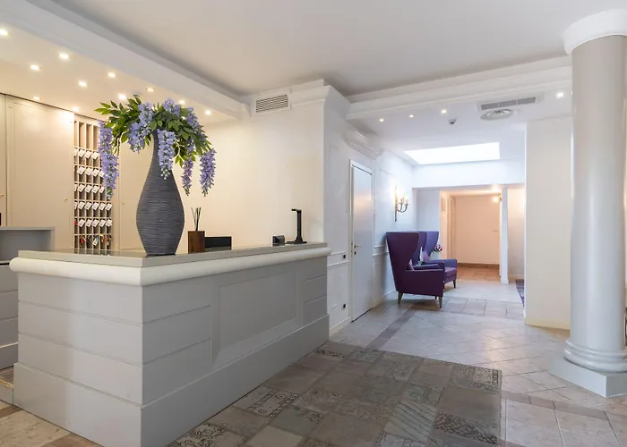 Golfo Dei Poeti Relais & Ameglia