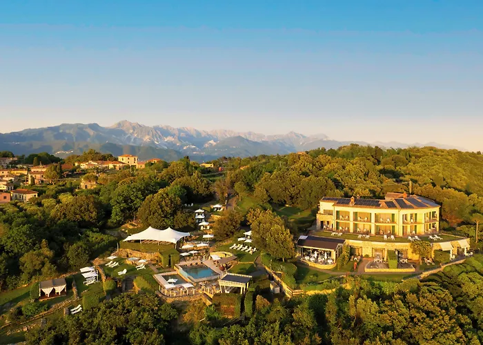 מלון Golfo Dei Poeti Relais & 5*